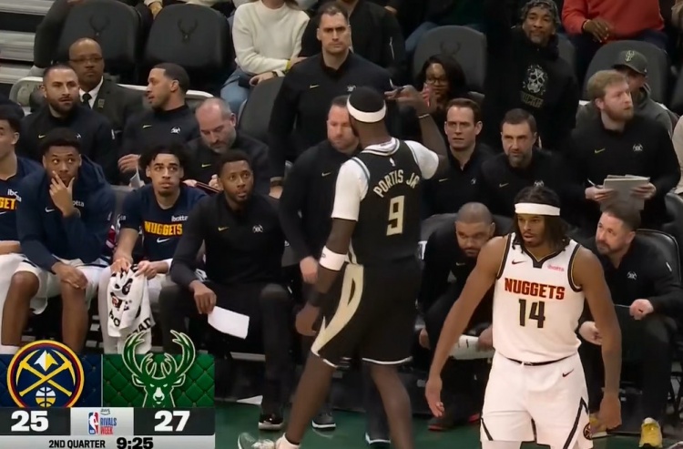 百步穿杨！波蒂斯三分命中 帮助雄鹿反超比分打停掘金