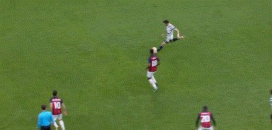 V体育官网-【欧联杯】博格巴替补破门 曼联客场力擒AC米兰晋级